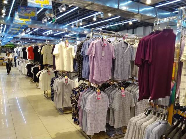 八鋼首家服裝批發城喜迎父親節，男士進店有禮，鞋帽批發優惠多